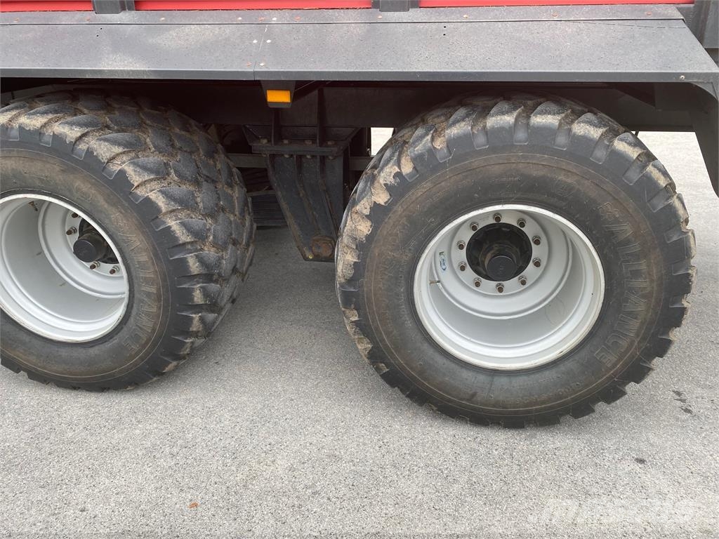 Kverneland 11080C SNITTVAGN Ladewagen
