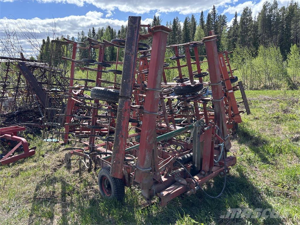 Kverneland S-pinneharv med 6-7 meter Andere bemestingsmachines