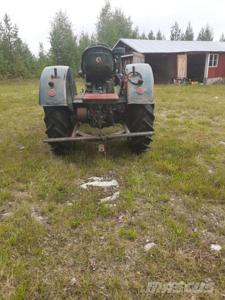 MAN 33A Traktorer