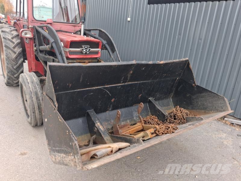 Massey Ferguson 135 ÅLÖ LAST S Tractores