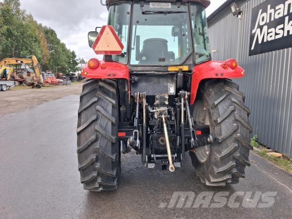 Massey Ferguson 5445 MF 945 Traktori