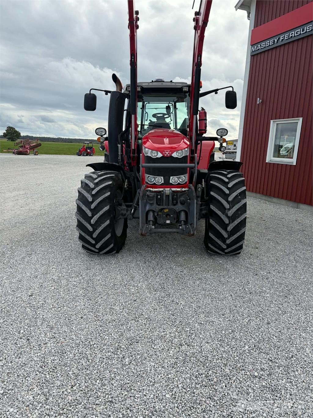 Massey Ferguson 7718 Dyna-6 Tractors