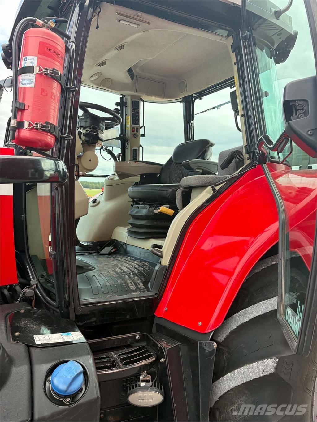 Massey Ferguson 7718 Dyna-6 Tractors
