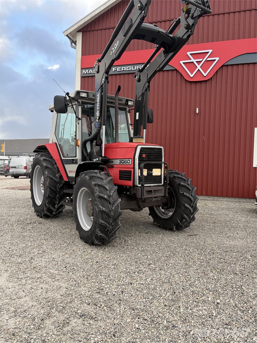 Massey Ferguson MF 3060 الجرارات