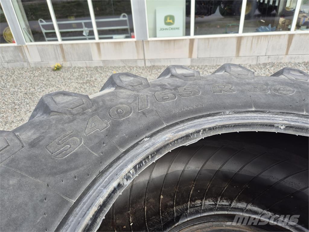 Michelin 540/65X30 Tyres, wheels and rims