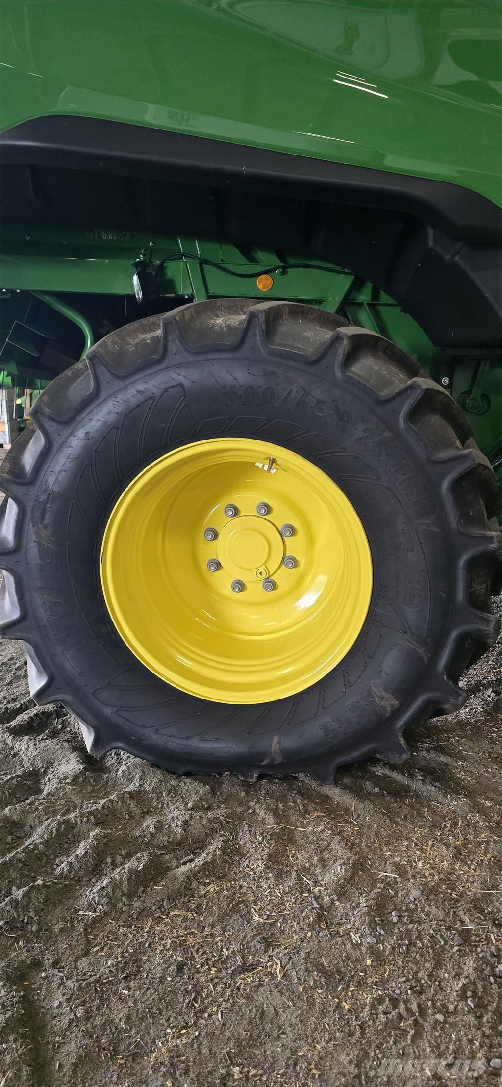 Mitas 600/65X28 DÄCK الإطارات والعجلات والحافات