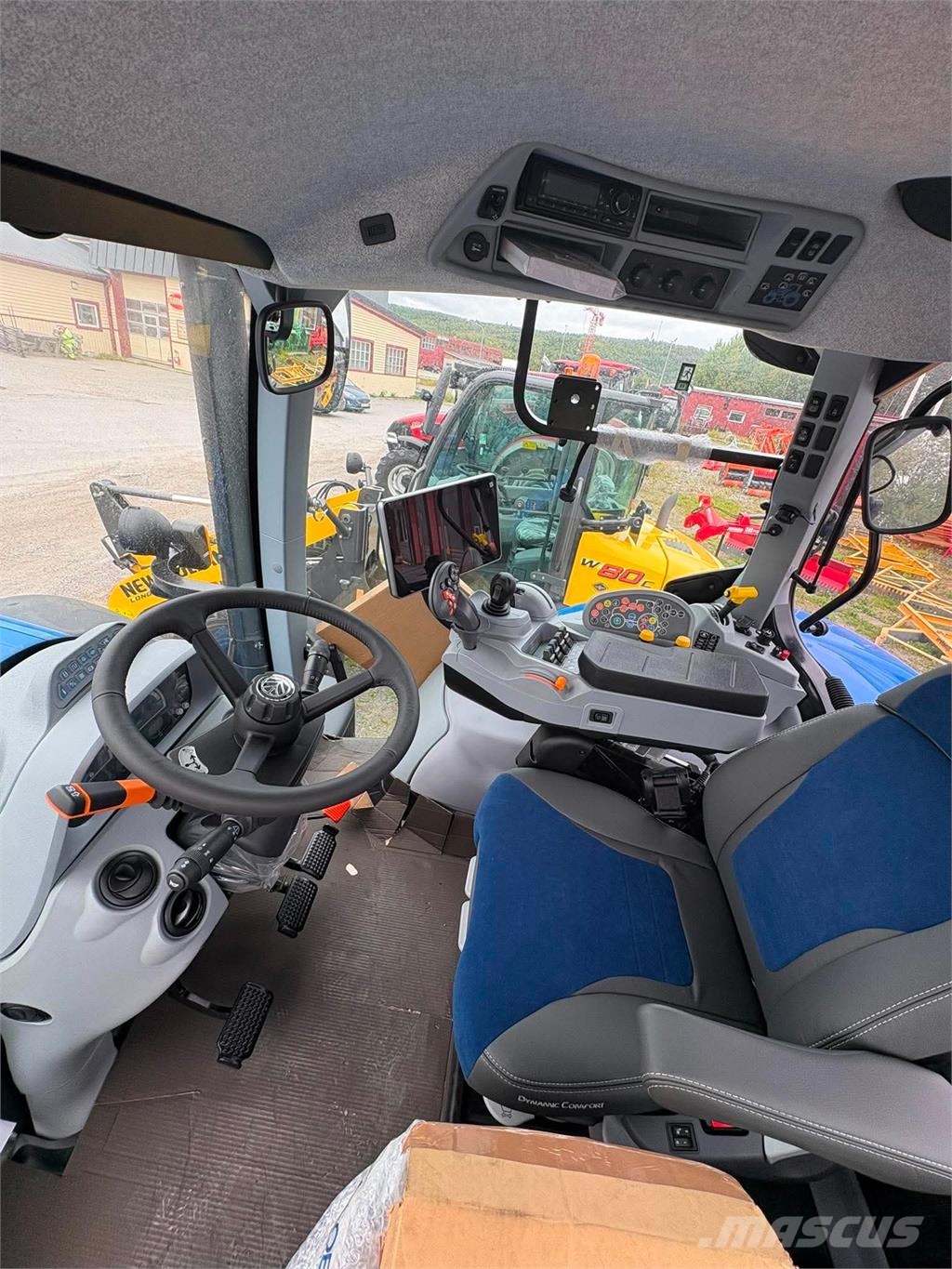New Holland T7,210 SIDEWINDER Traktorer