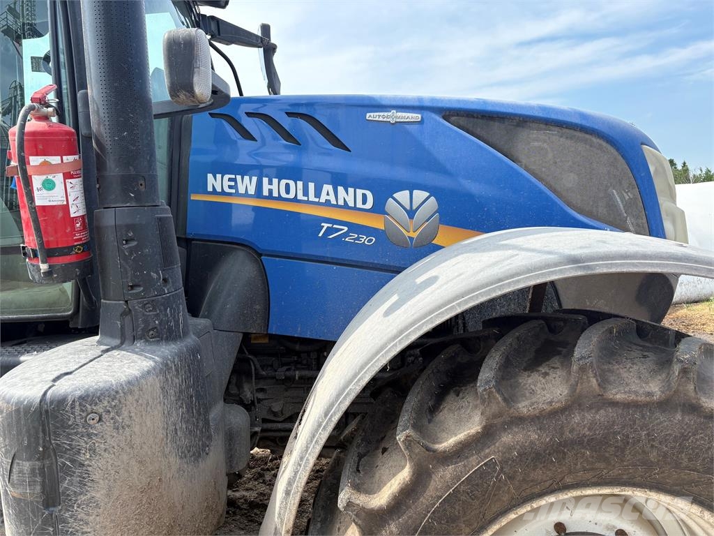 New Holland T7 230 TRAKTOR Traktori