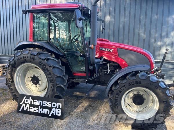 Valtra A72 FRONTLYFT Traktorji