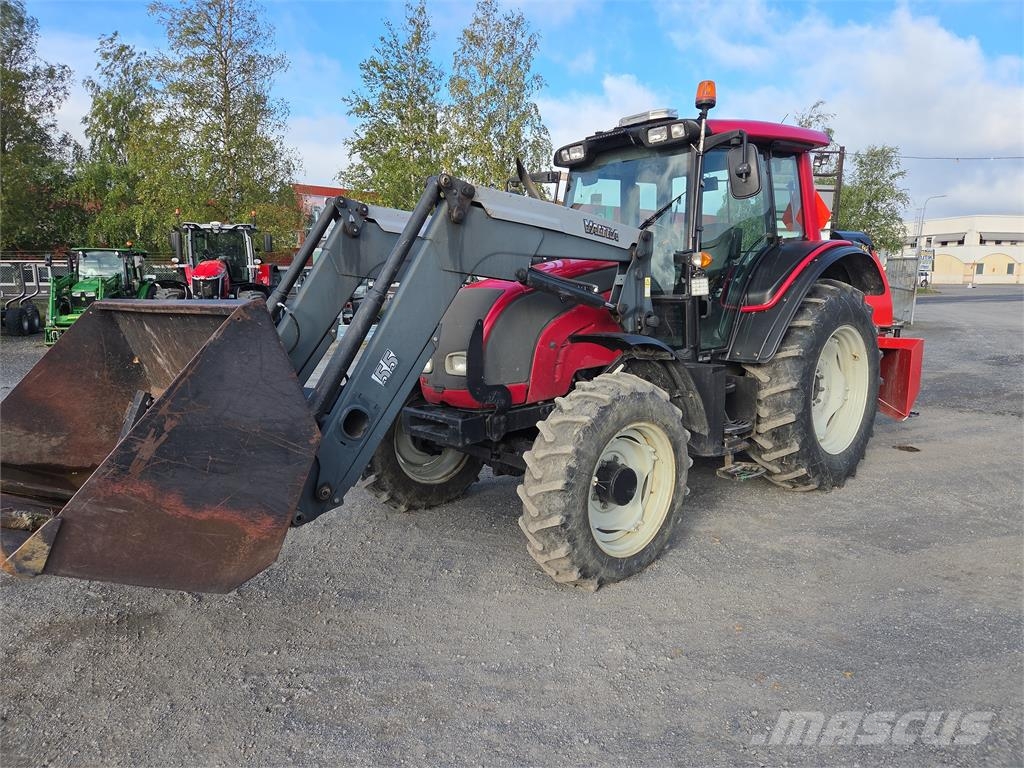 Valtra N121