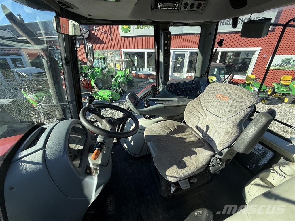 Valtra N121 med Ålö Q55-Lastare Traktorer