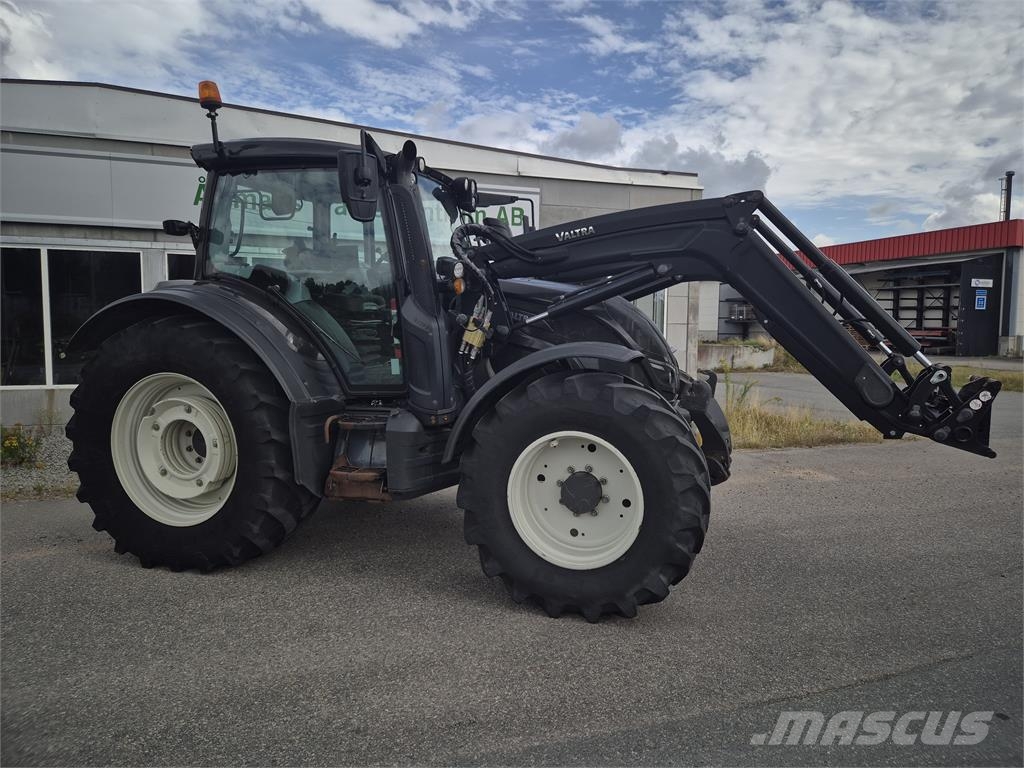 Valtra N174 Traktorid