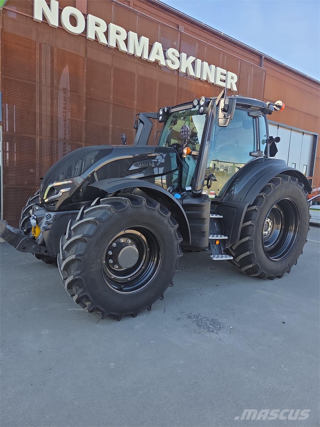 Valtra T 195 Direct Traktoren