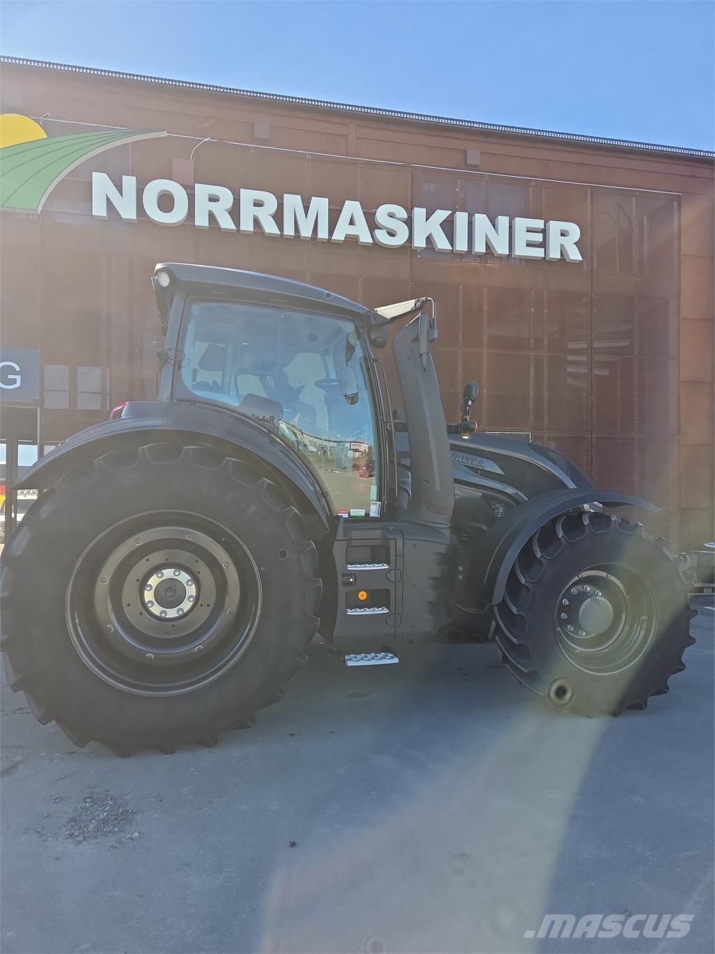Valtra T 195 Direct Traktoren