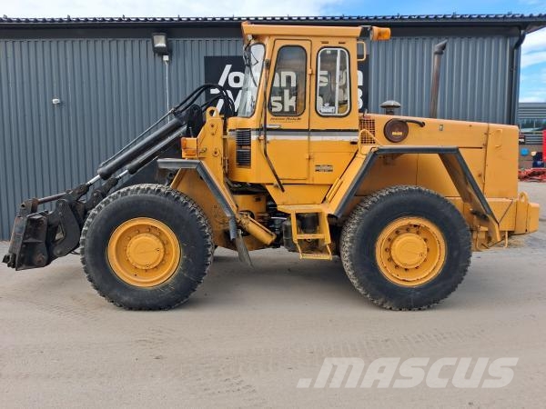 Volvo BM 4300 SKEVNING SBM Wielladers