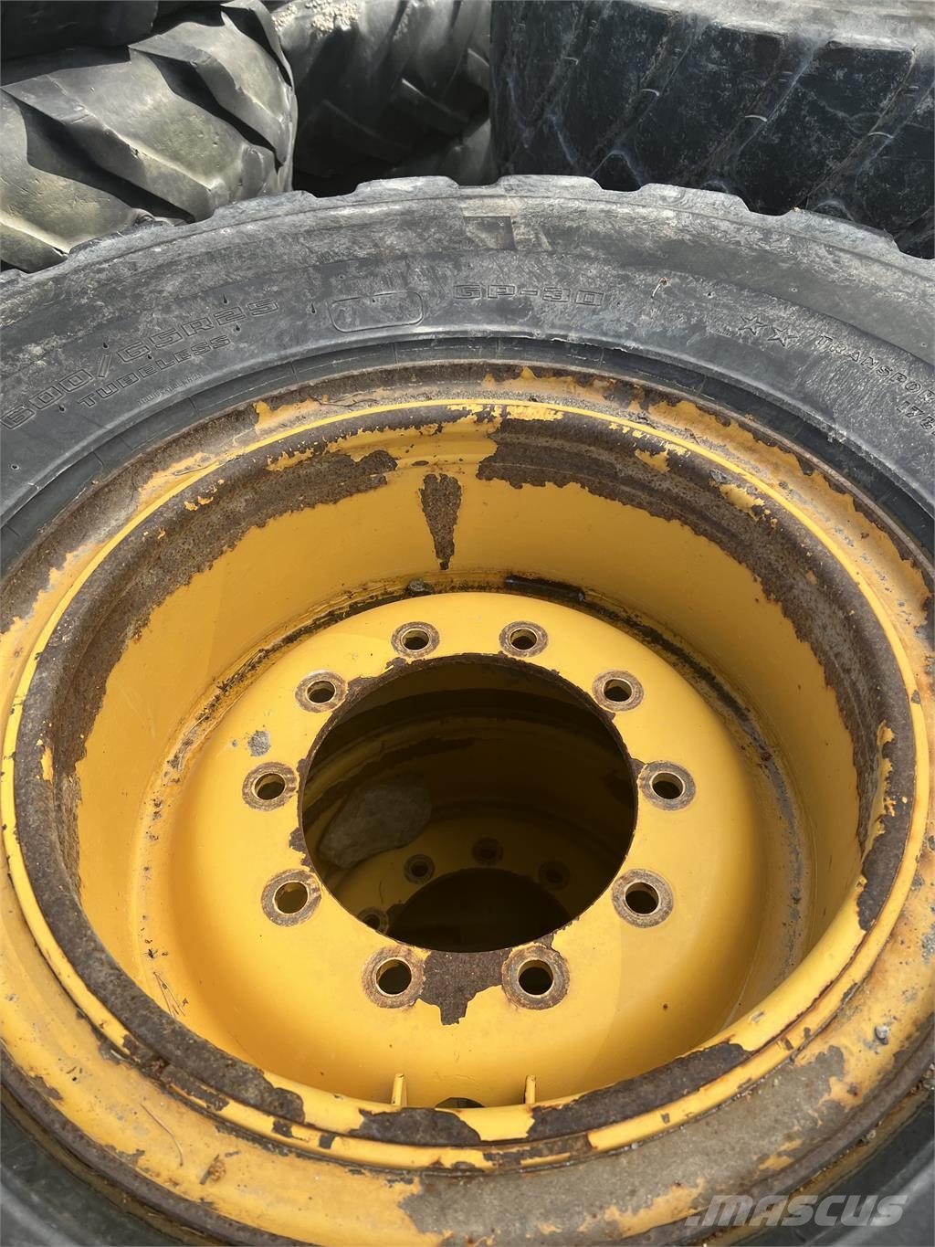 Volvo L60 hjul Шины и колёса