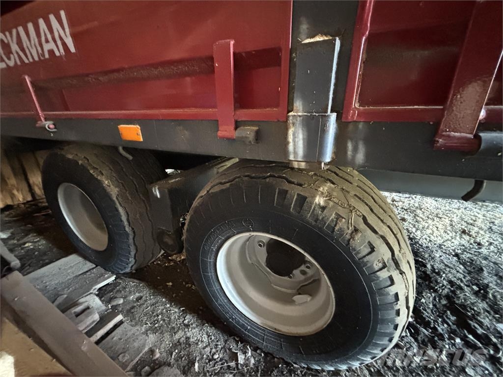 Weckman Spannmålsvagn Weckman M85 Üldotstarbelised haagised