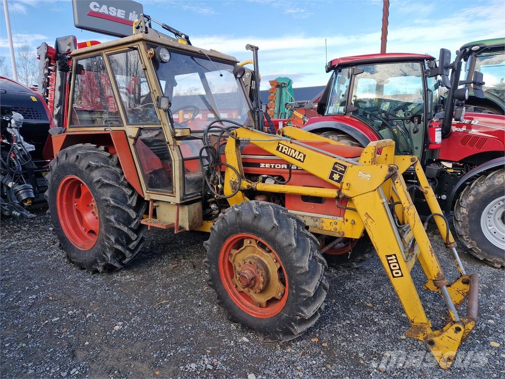 Zetor 6945 Traktoren