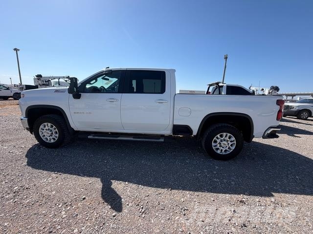 Chevrolet Silverado 2500HD Madelkaubikud