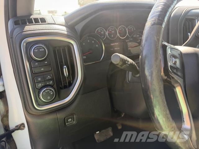 Chevrolet Silverado 2500HD Madelkaubikud