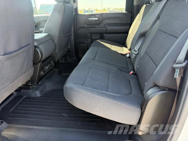 Chevrolet Silverado 2500HD Madelkaubikud
