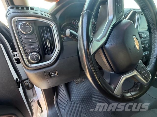 Chevrolet Silverado 2500HD Vieglais kravas automobilis/izkraušana no sāniem