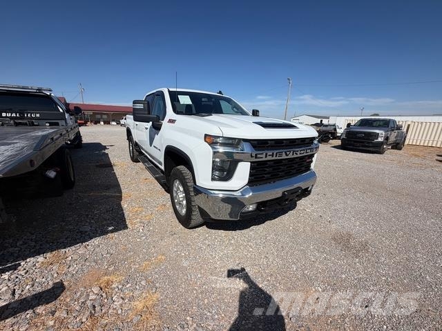 Chevrolet Silverado 2500HD Madelkaubikud