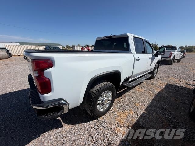 Chevrolet Silverado 2500HD Madelkaubikud