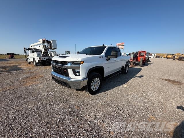 Chevrolet Silverado 2500HD Vieglais kravas automobilis/izkraušana no sāniem