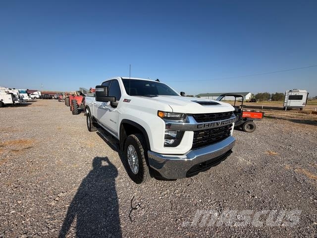 Chevrolet Silverado 2500HD Vieglais kravas automobilis/izkraušana no sāniem