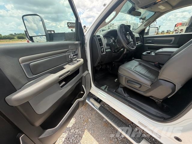 Dodge Ram 5500 Vyslobodzovacie vozidlá