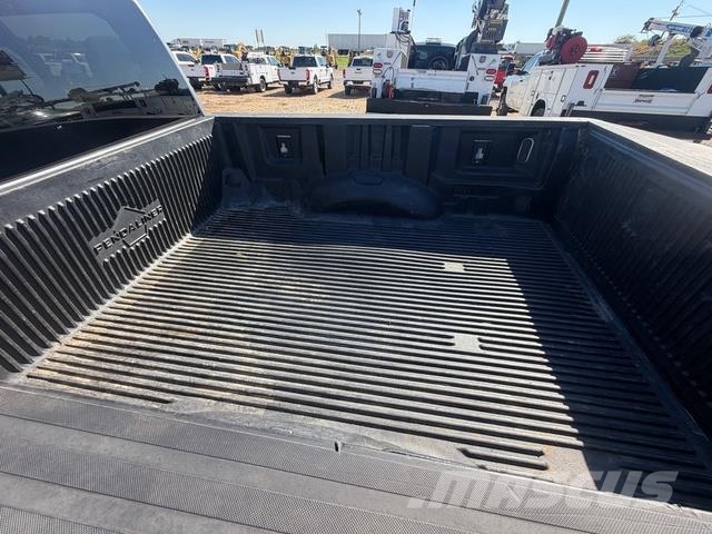Ford F-250 Super Duty Prekucniki