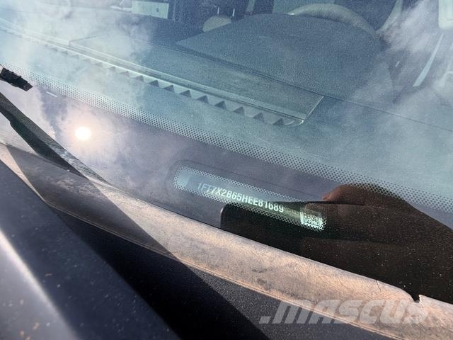 Ford F-250 Super Duty Caja abierta/laterales abatibles