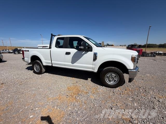 Ford F-250 Super Duty Madelkaubikud