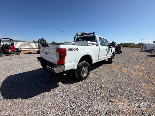 Ford F-250 Super Duty Madelkaubikud