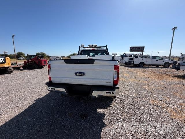 Ford F-250 Super Duty Madelkaubikud
