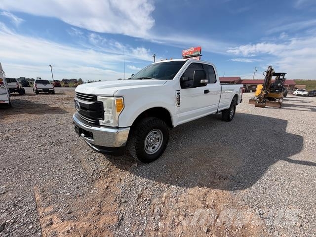Ford F-250 Super Duty Caja abierta/laterales abatibles