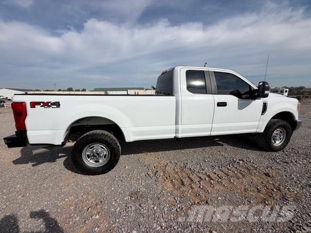 Ford F-250 Super Duty Caja abierta/laterales abatibles