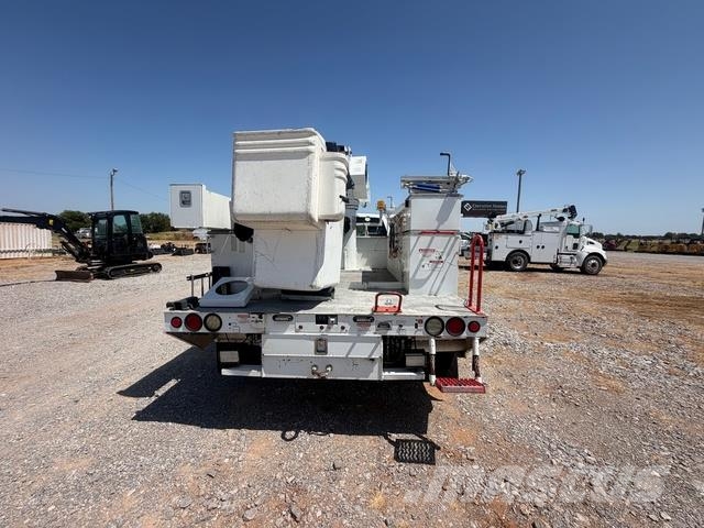 Ford F550 دلاء