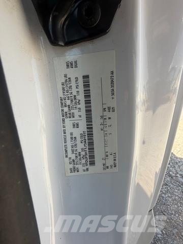 Ford F550 دلاء