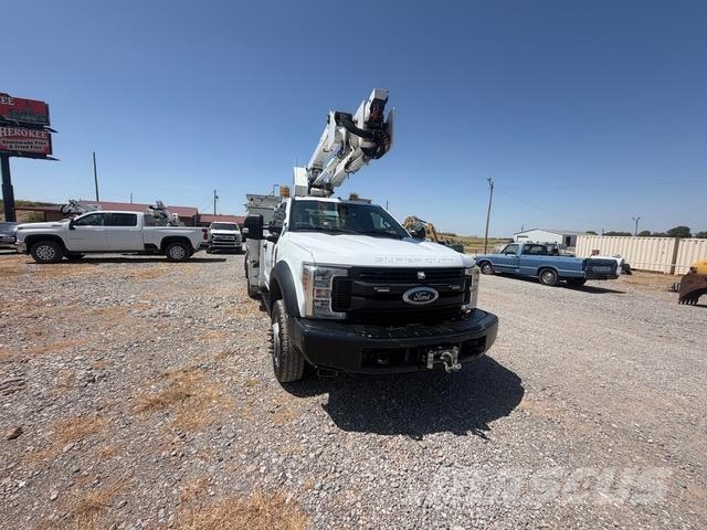 Ford F550 دلاء