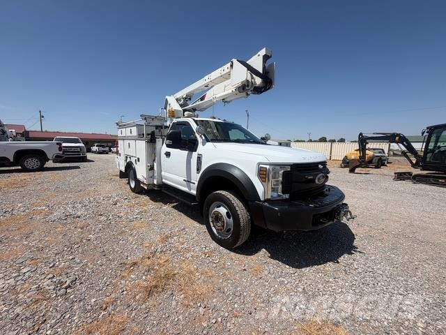 Ford F550 دلاء