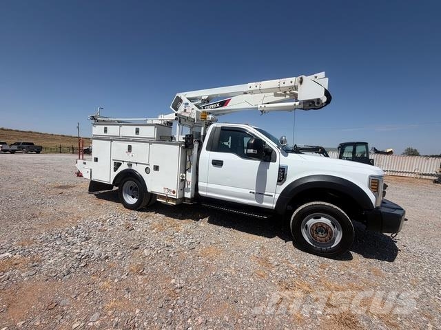 Ford F550 دلاء