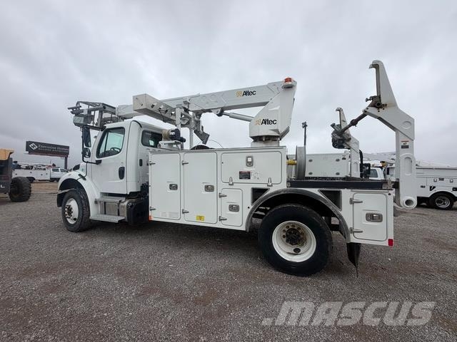 Freightliner M2-106 トラック高所作業車