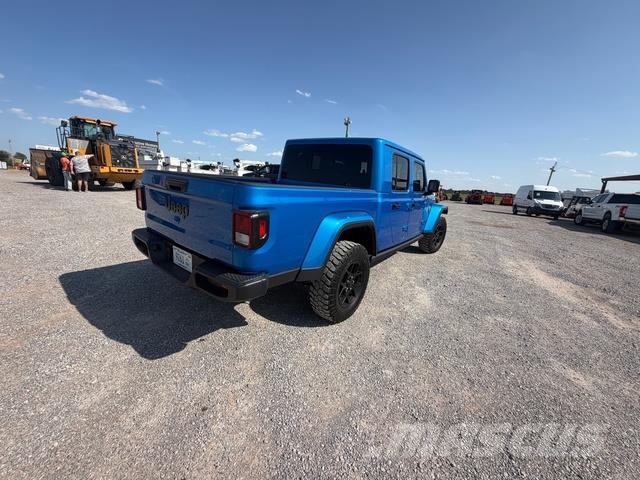 Jeep Gladiator Kis teherszállító/Platós kocsi