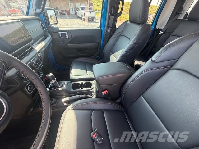 Jeep Gladiator Kis teherszállító/Platós kocsi