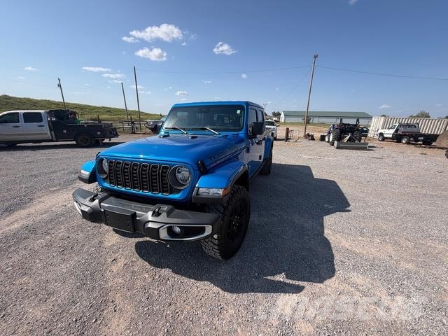 Jeep Gladiator Kis teherszállító/Platós kocsi