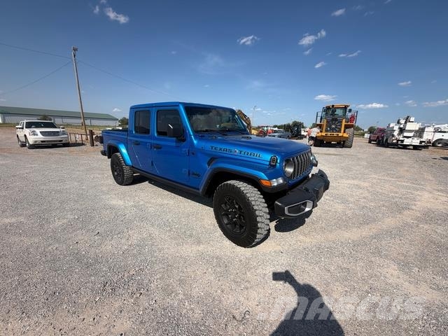 Jeep Gladiator Kis teherszállító/Platós kocsi
