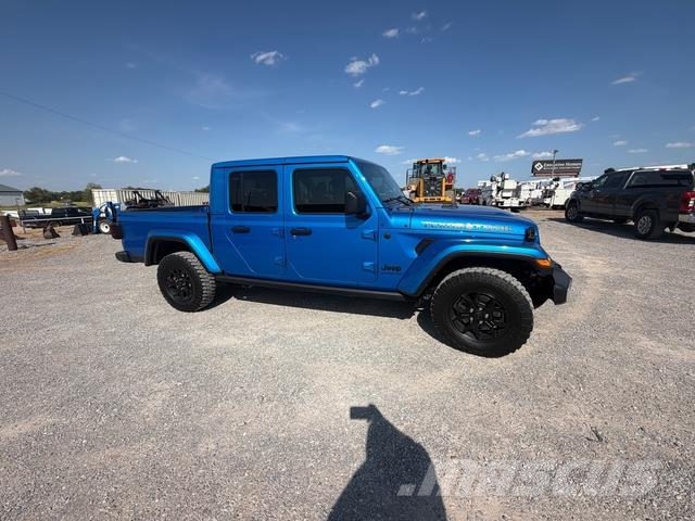 Jeep Gladiator Kis teherszállító/Platós kocsi