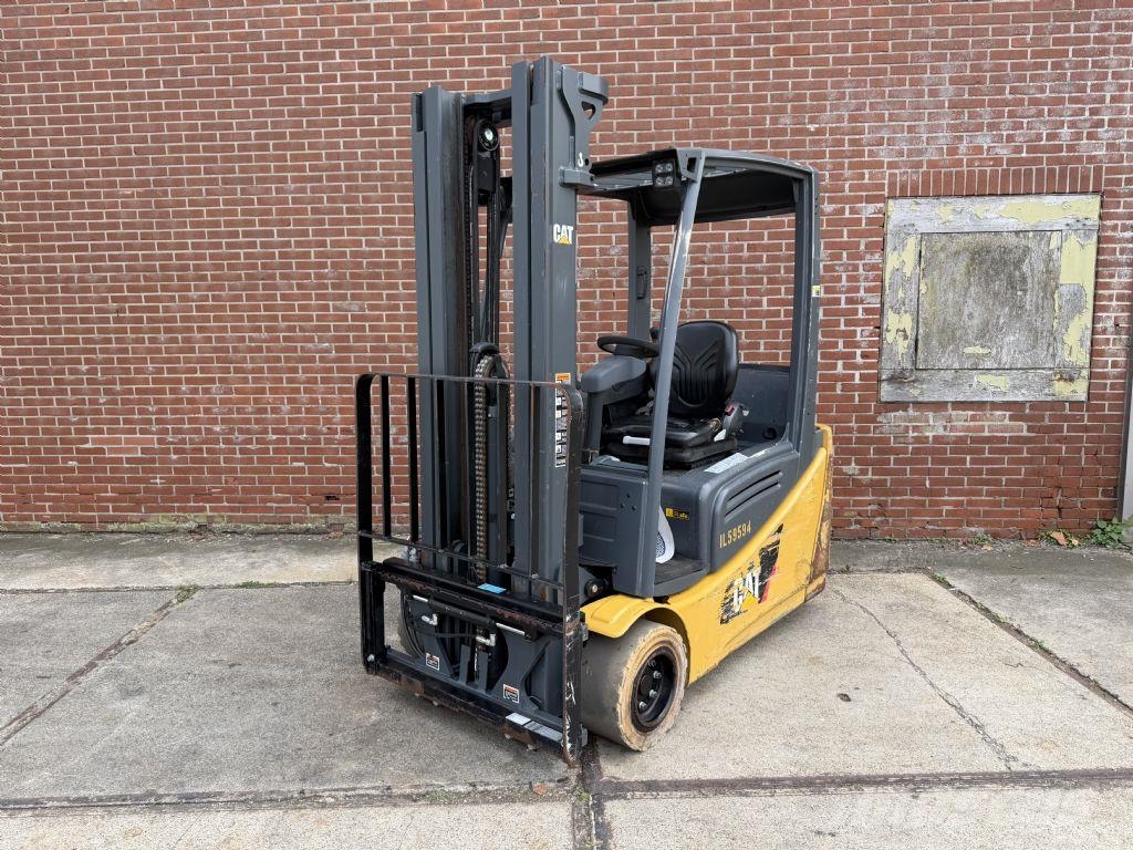 CAT 2ET4000 Elektriske trucker